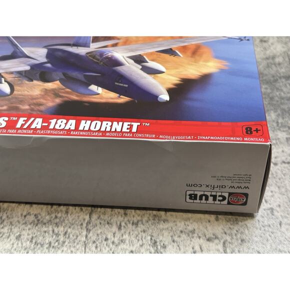 Airfix McDonnell Douglas F/A-18A Hornet #A55313 1:72 w/ Glue, Paint & Brushes - Picture 9 of 9